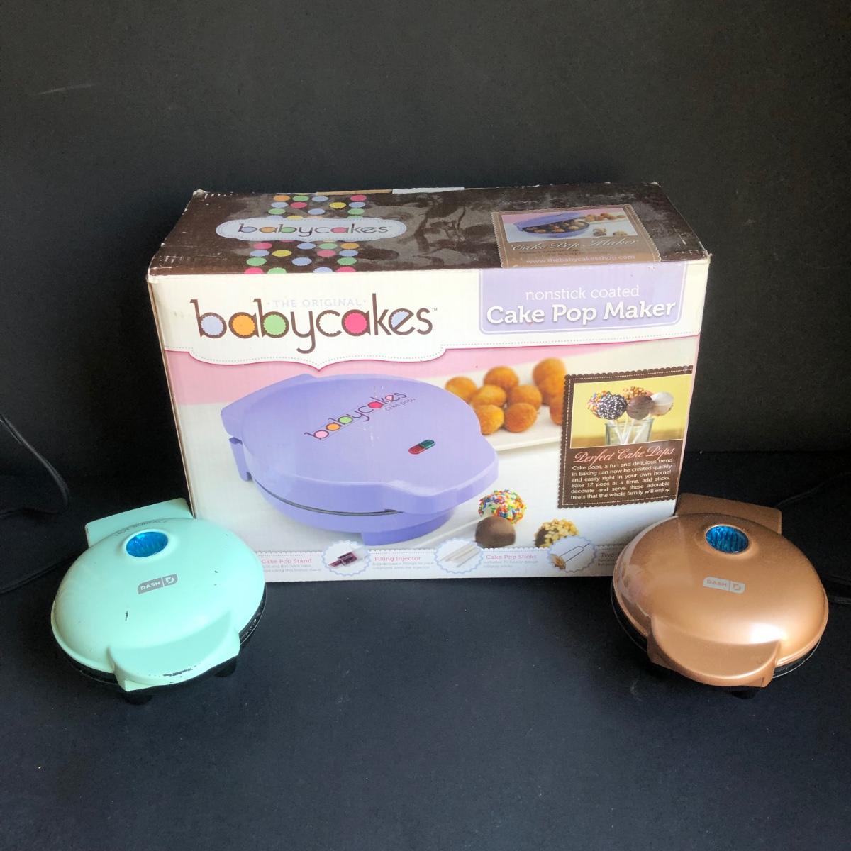 LOT 186K Babycakes Cake Pop Maker in Box & 2 Dash Mini Waffle Makers