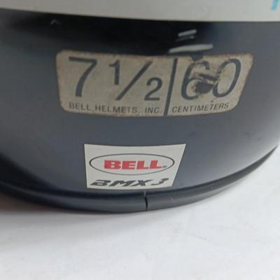 DOT 7.5 BELL HELMET With Sno shade - Snowmobile - BMX 3 Helmet
