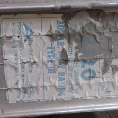 Aluminum Extension Ladder- 17 Feet