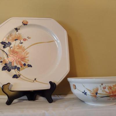 Mikasa Continental Ivory Dinnerware- Approx 71 Pieces