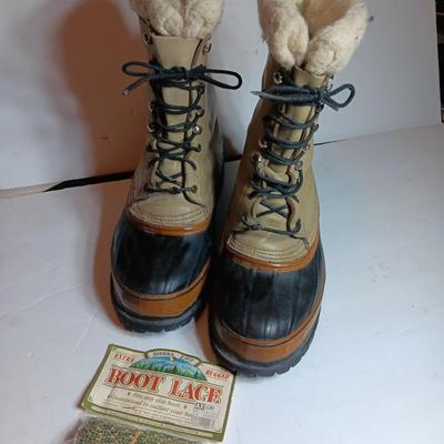 La Crosse Winnipeg Size 11 lined Snow boots with new laces