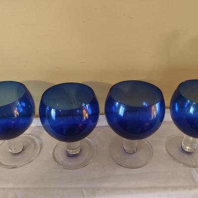 Set of Eight Short Stem Wine/Water Goblets