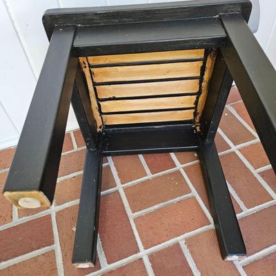 Pair of Cracker Barrel Rocking Chairs and a side Table (BY-DW)
