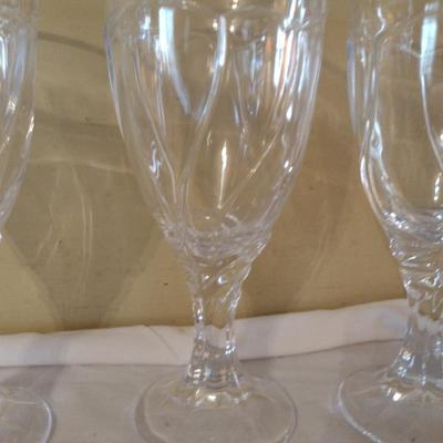Mikasa Sweet Swirl Clear Glass Wine/Water Goblets- 7 Pieces