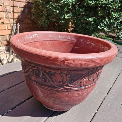 Assortment of Six Planters (BY-DW)