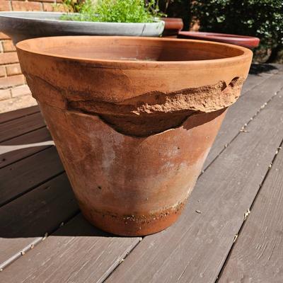 Assortment of Six Planters (BY-DW)