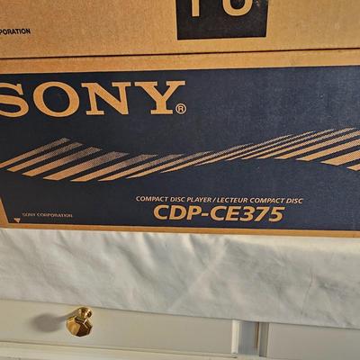 Sony CD Changer, Stereo Turntable & More (LR-JS)