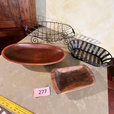 Assorted cutting boards