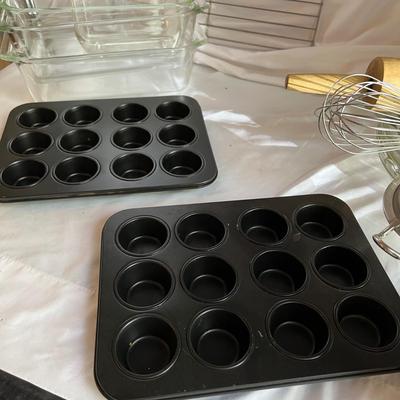 Pyrex, Anchor Hocking Plus More Baking Essentials (K-MK)