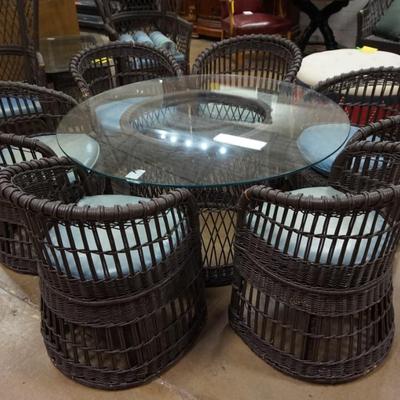 Nice Rattan Glass Top Patio Set w/ 6 Chairs