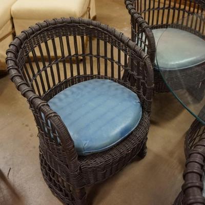Nice Rattan Glass Top Patio Set w/ 6 Chairs
