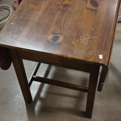 Vintage Wooden Drop Leaf End Table