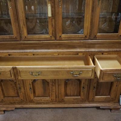 Temple Stuart Early American Furniture China Cabinet