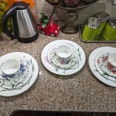 Retroneu Rhapsody Flower Series Dish Set Porcelain