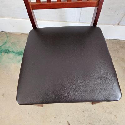 Pair of Folding Wooden Chairs (G-DW)