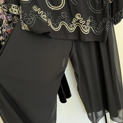 Womenâ€™s Eveningwear Size XL ~ XXL