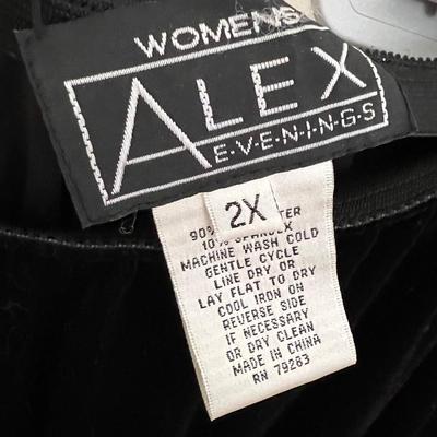 Womenâ€™s Eveningwear Size XL ~ XXL