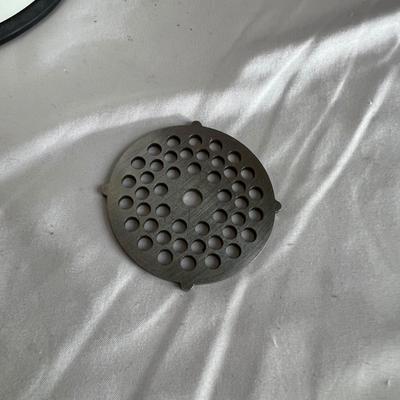 Kitchen Equipment: Mandolin, Juicer, Electric Mixer, & More (DR2-MK)