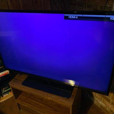50â€ Vizio E500i -A.1 1080p 120Hz LED Smart HDTV w/Remotes