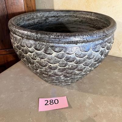 Large planter
