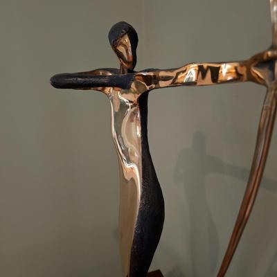 Bronze 'Straight Arrow' Signed/Numbered Claire Moy Sculpture (LR-JS)