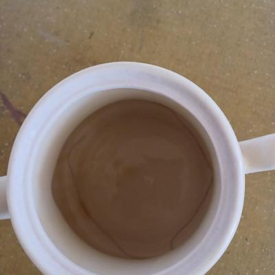 Teapot w/Lid Cream Color