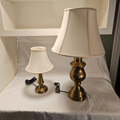 Two Bronze Metal Table Lamps (LR-JS)