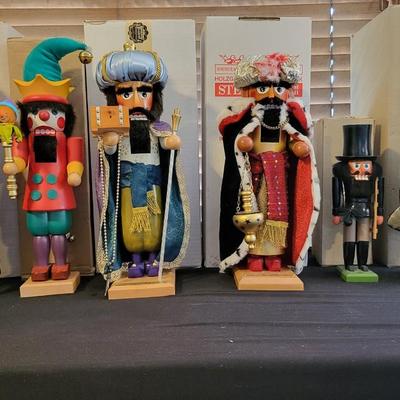 Lot 16 - SIGNED GERMAN STEINBACH NUTCRACKERS & 1 EXTREMELY RARE