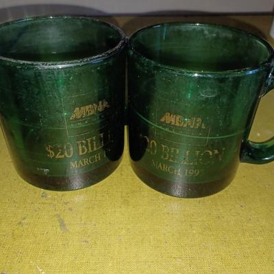 2 green mugs