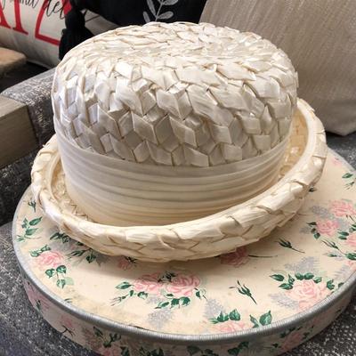 Vintage Hat Lot (Hatbox Included)