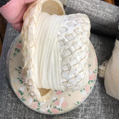 Vintage Hat Lot (Hatbox Included)
