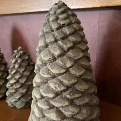 Decorative pine cones
