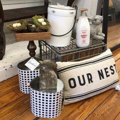 Farmhouse Patio Decor Lot