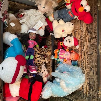 Trunk with stuffed animals