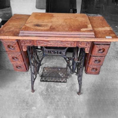 Antique Singer Treadle Sewing Model 27 w Ornate Cabinet #5