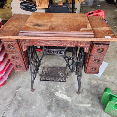 Antique Singer Treadle Sewing Model 27 w Ornate Cabinet #5