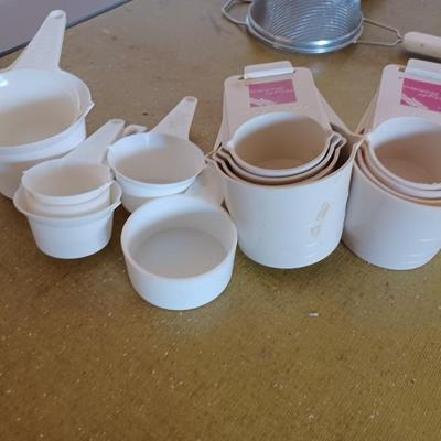 measuring cup lot