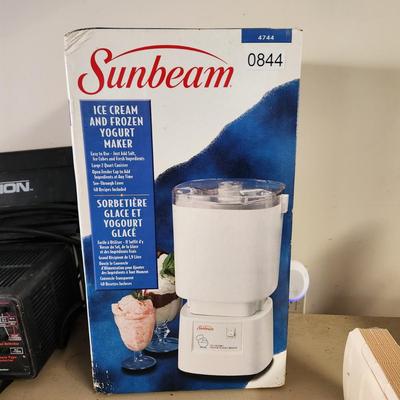 Sunbeam Ice Cream Yogurt Maker sealed Box