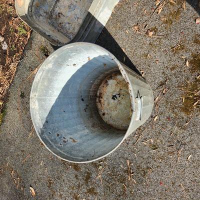 4 Galvanized Can & Tubs 1 Can w Lid 3 Square Tubs