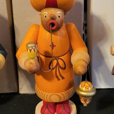 LOT 23 - 6 GERMAN SMOKERS - INCENSE BURNERS