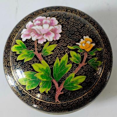 Chinese CloisonnÃ© Round Box