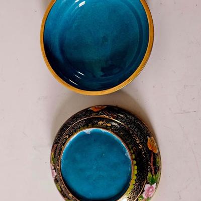 Chinese CloisonnÃ© Round Box