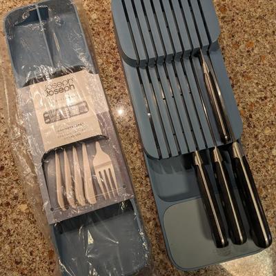 Zwilling J. A. Henckels Professional 4 knife set and 2 Joseph Joseph Drawer Organizers