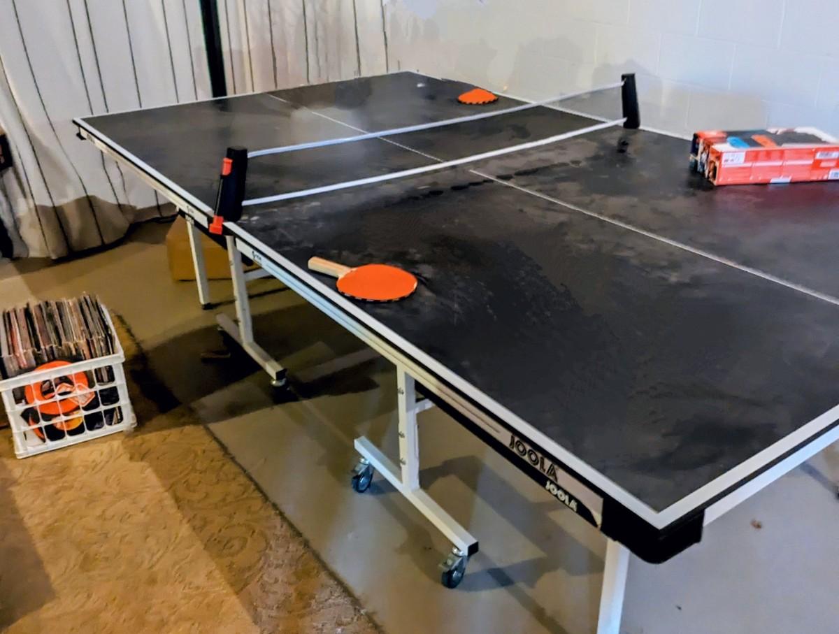 Joola Rapid Play 250 Table tennis / Ping Pong Table with Wheels
