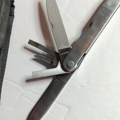 Leatherman Multi Super tool with case