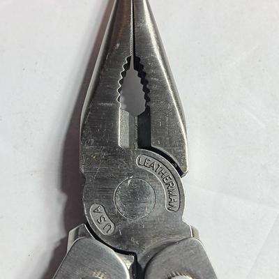 Leatherman Multi Super tool with case