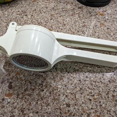 Heavy Duty Potato Ricer/masher