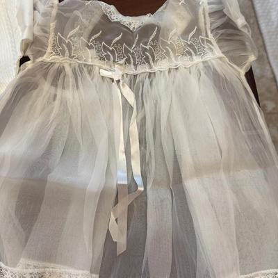 Beautiful Vintage Bonnets, Clothes & Shoes