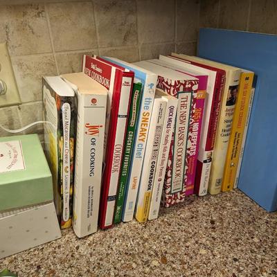 Lot of 14 Recipe Books and New Recipe Box