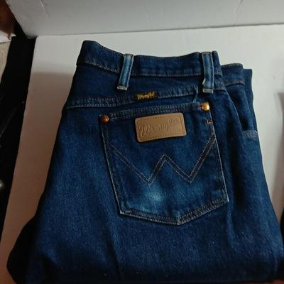 Men's Wrangler Jeans size 36 x 34